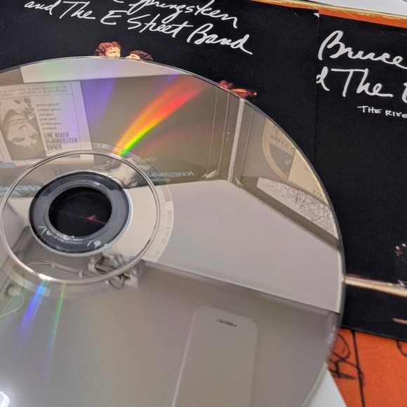 Bruce Springsteen The Ties That Bind The River Collection Box Set CD DVD Book - Picture 14 of 16